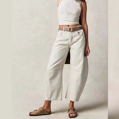 🔥Women's Retro Mid-Rise Curved Wide-Leg Jeans