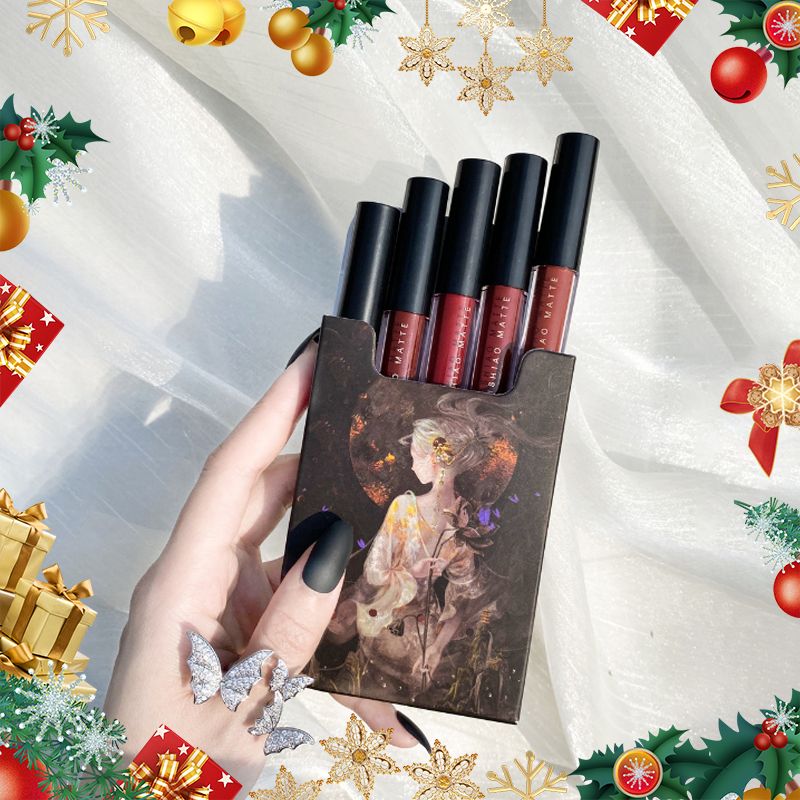 Nice Gift for Delicate Women! 5 Colors Nonstick Velvet Matte Lipstick Glaze